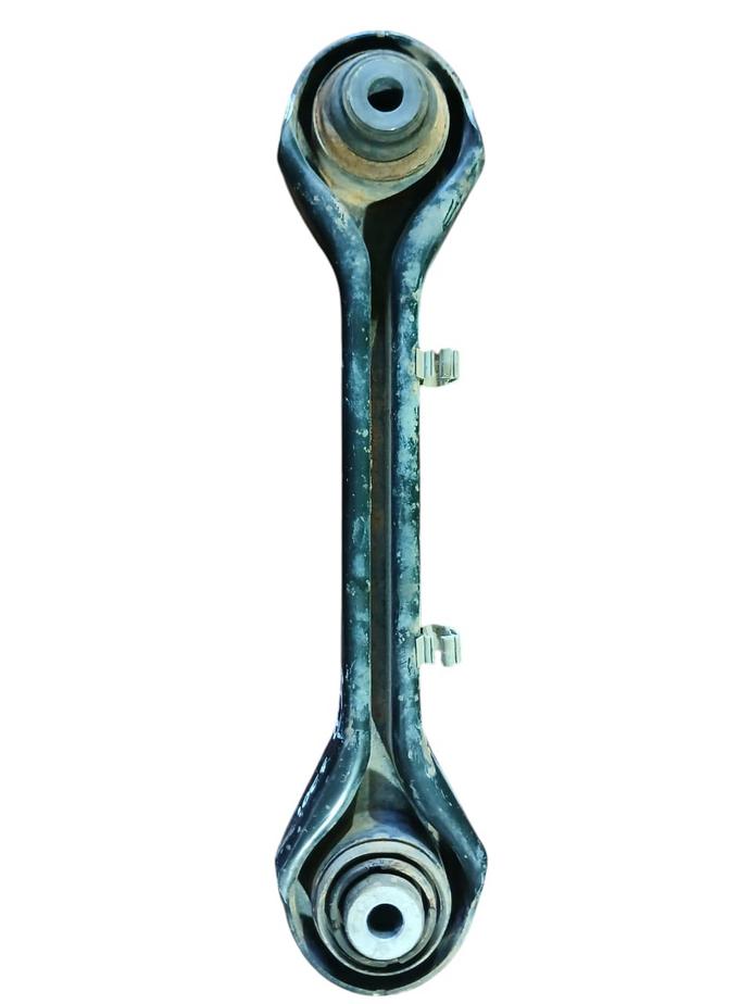 BRAÇO SUSPENSÃO TRASEIRA DIREITA BMW 320I