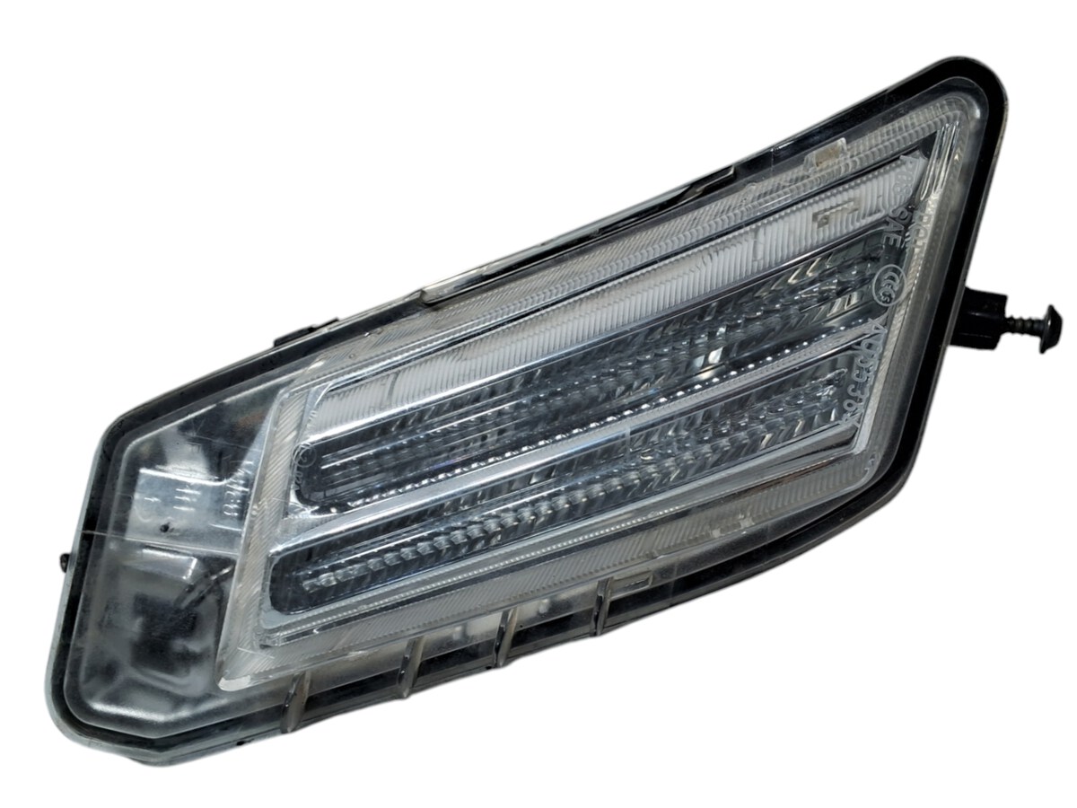 Farol Milha Direito Volvo Xc60 2008 2009 2010 2011 A 2014