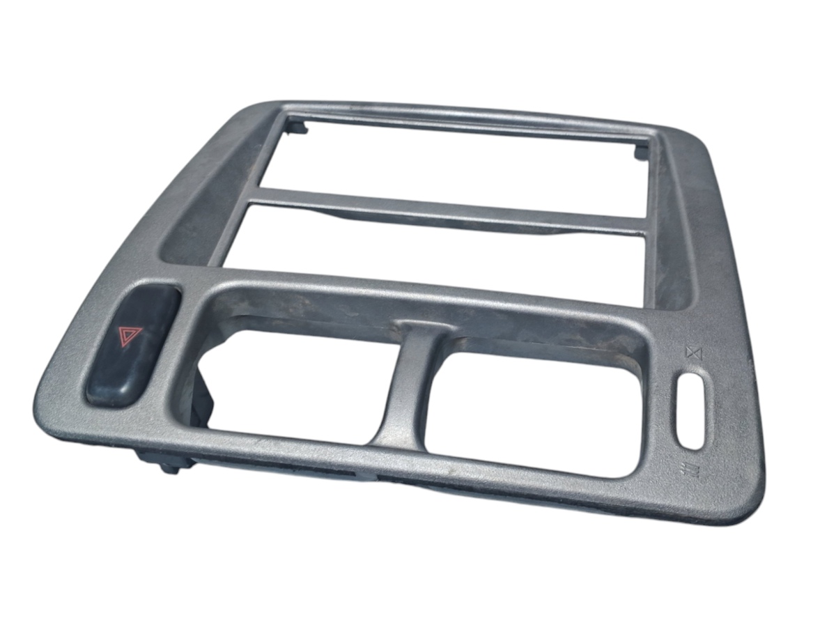Moldura Central PaineL Pajero 2002 2003 2004 2005 A 2009