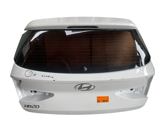Tampa Traseira HB20 Hatch 2020 a 2022 (AVARIA)