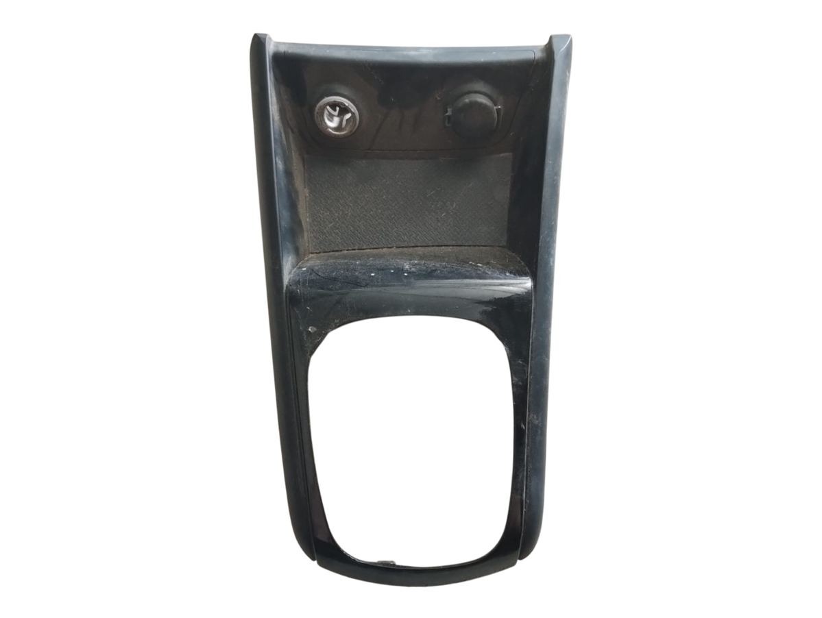 Moldura Console Central Hyundai I30 2009 A 2012