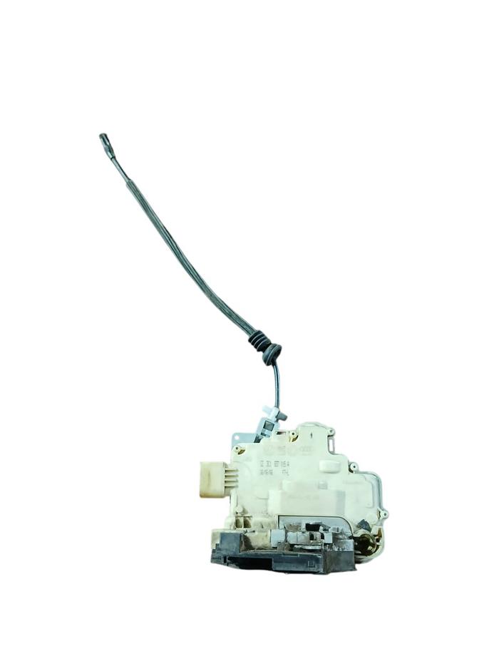 FECHADURA PORTA DIANTEIRA ESQUERDA PASSAT VARIANT 06/10