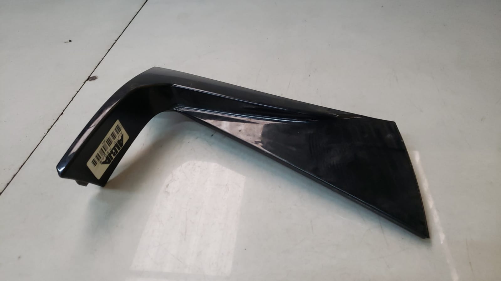 Moldura Aerofolio L.D Gm Tracker 2017 a 2020 26259579