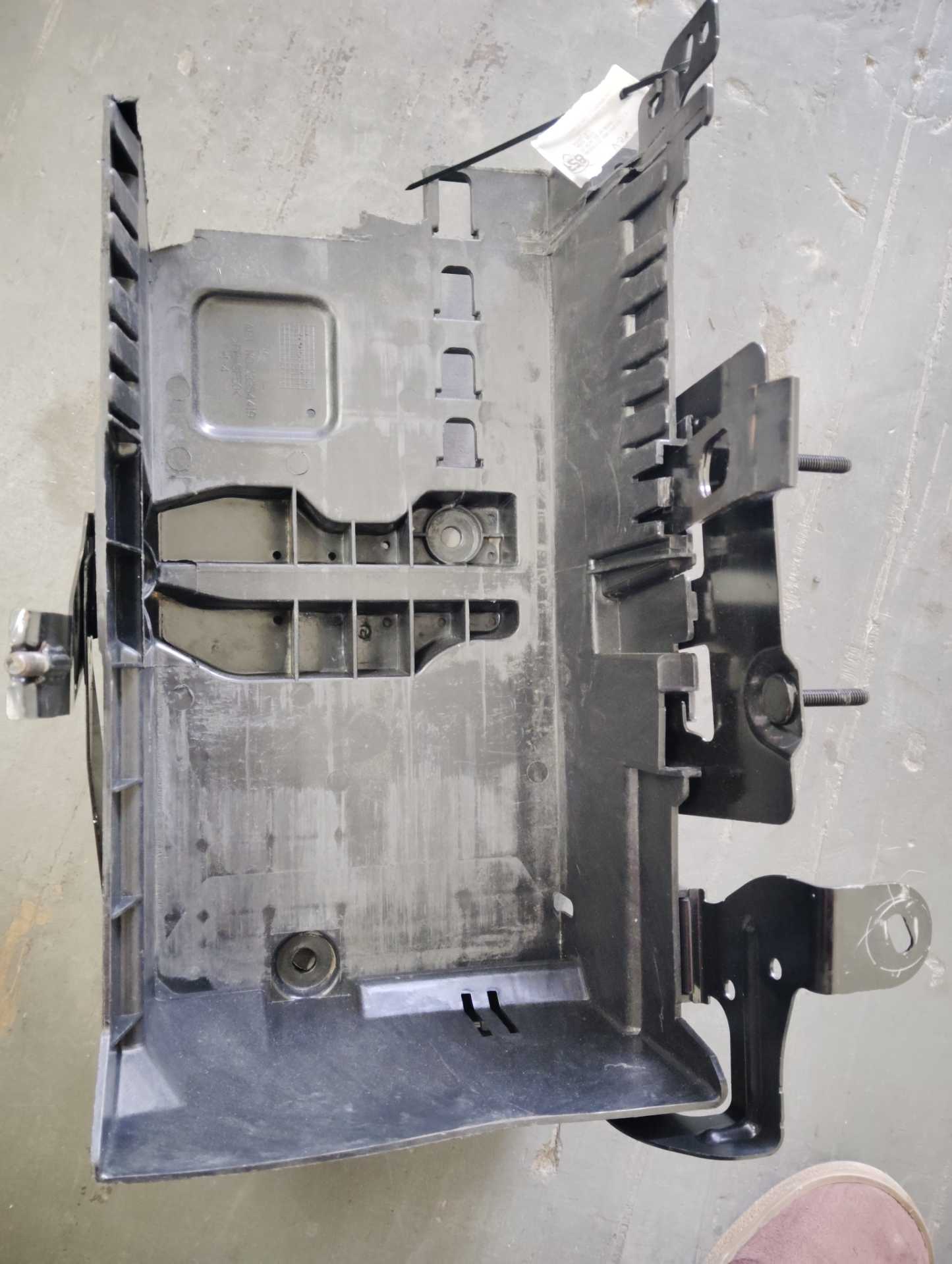 Suporte Caixa Bateria Chevrolet Cruze Lt 1.8 At 2012