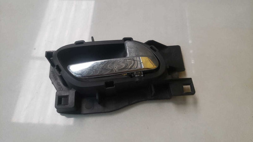 Maçaneta Interna Direita Peugeot 308 2010 A 2015 (4)