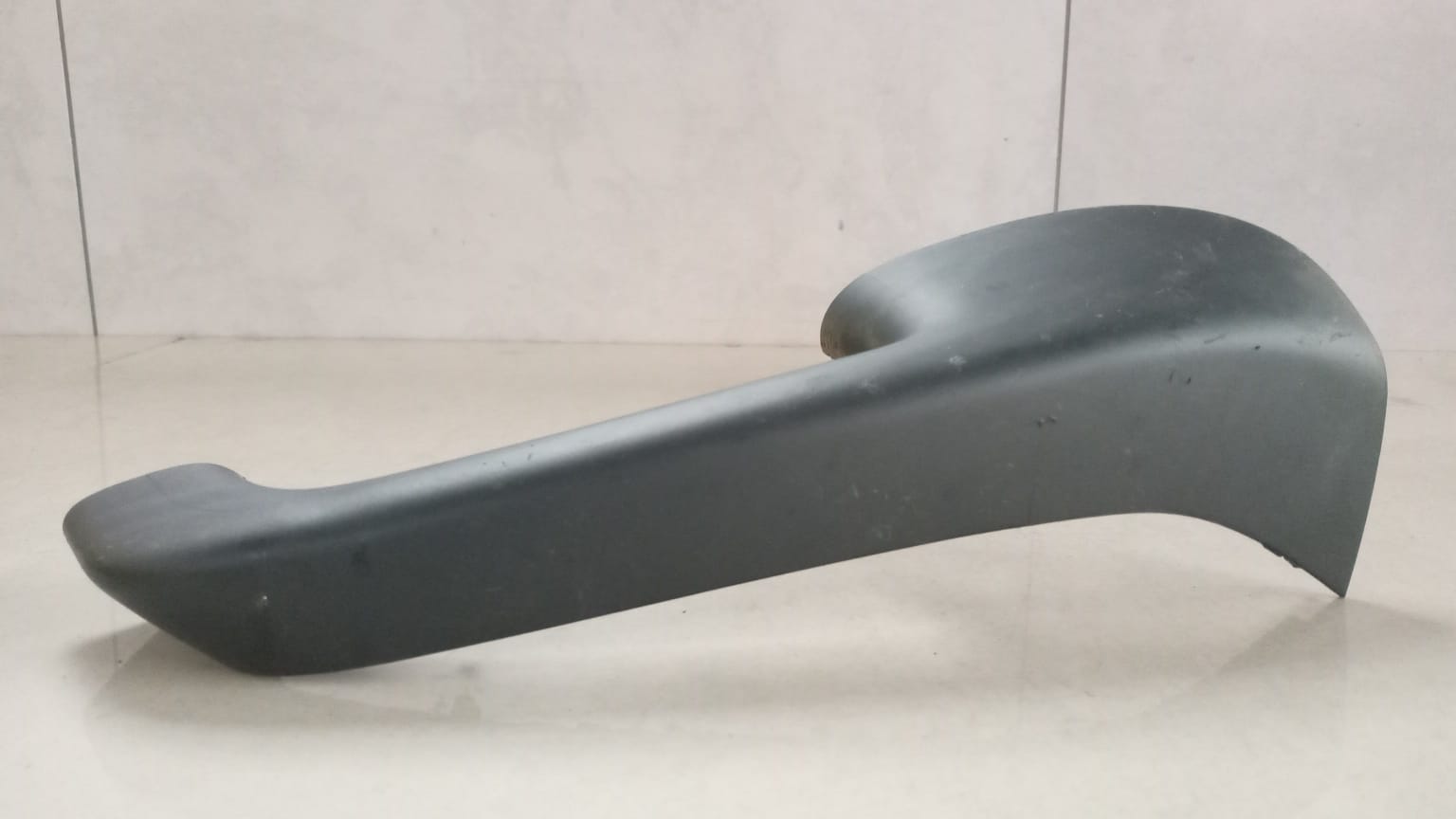 Moldura Puxador Porta Traseira Esquerda Vw Jetta 2008