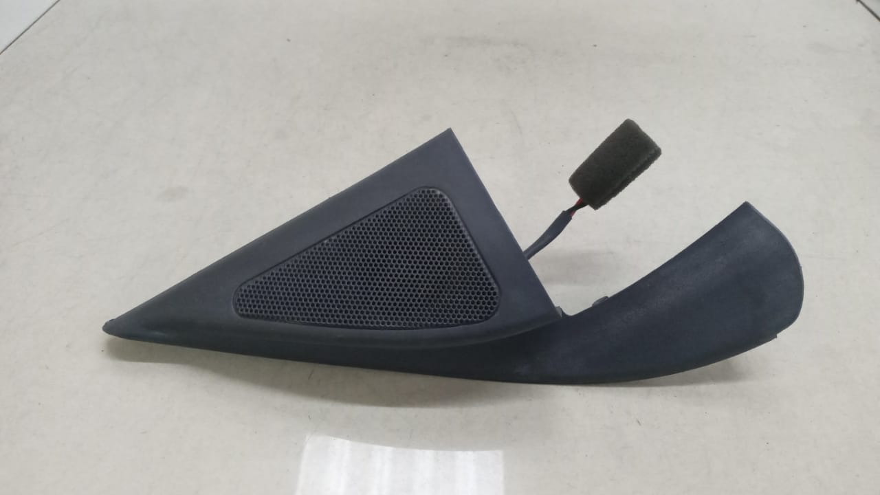 Acabamento Interno Retrovisor Direito Sorento 2010  A 2012