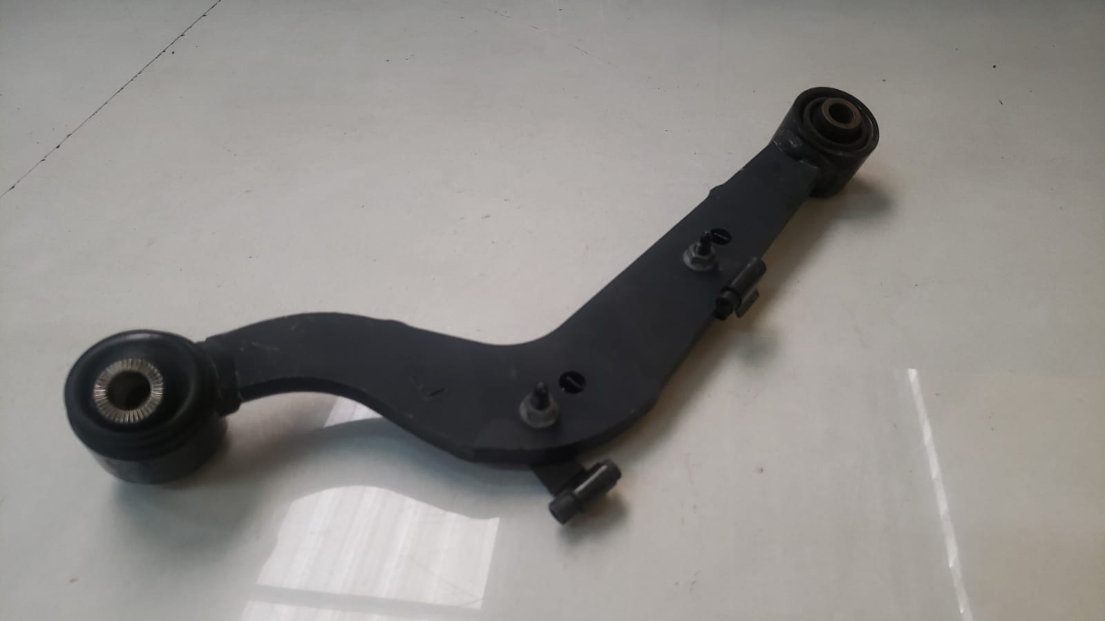 Braço Curvo Superior Traseiro E. Toyota Rav4 2006 A 2011