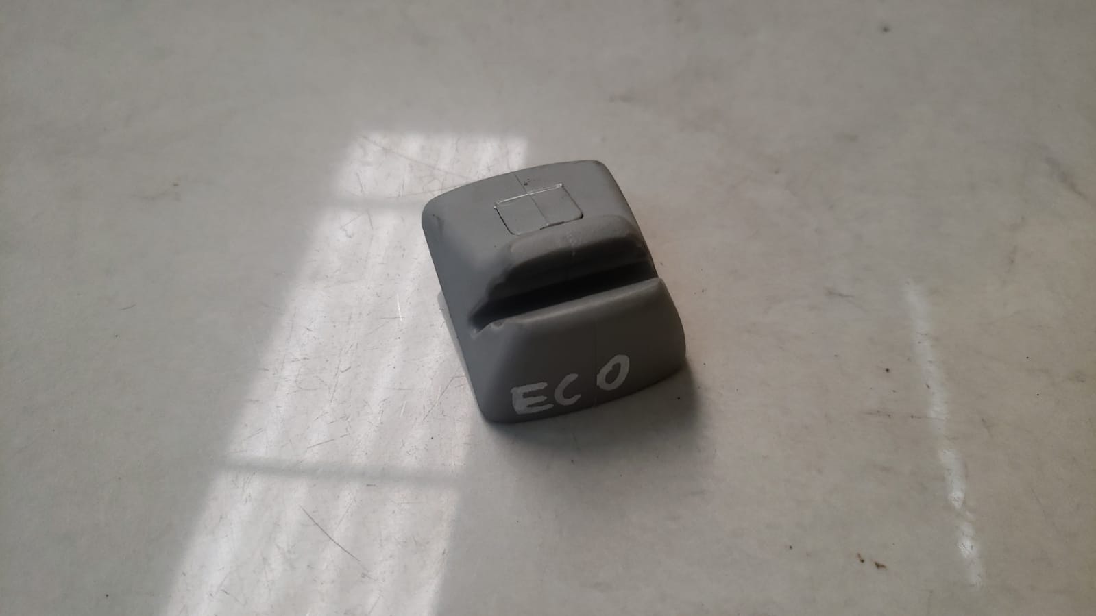 Presilha Quebra Sol Ford Ecosport 2007 a 2012