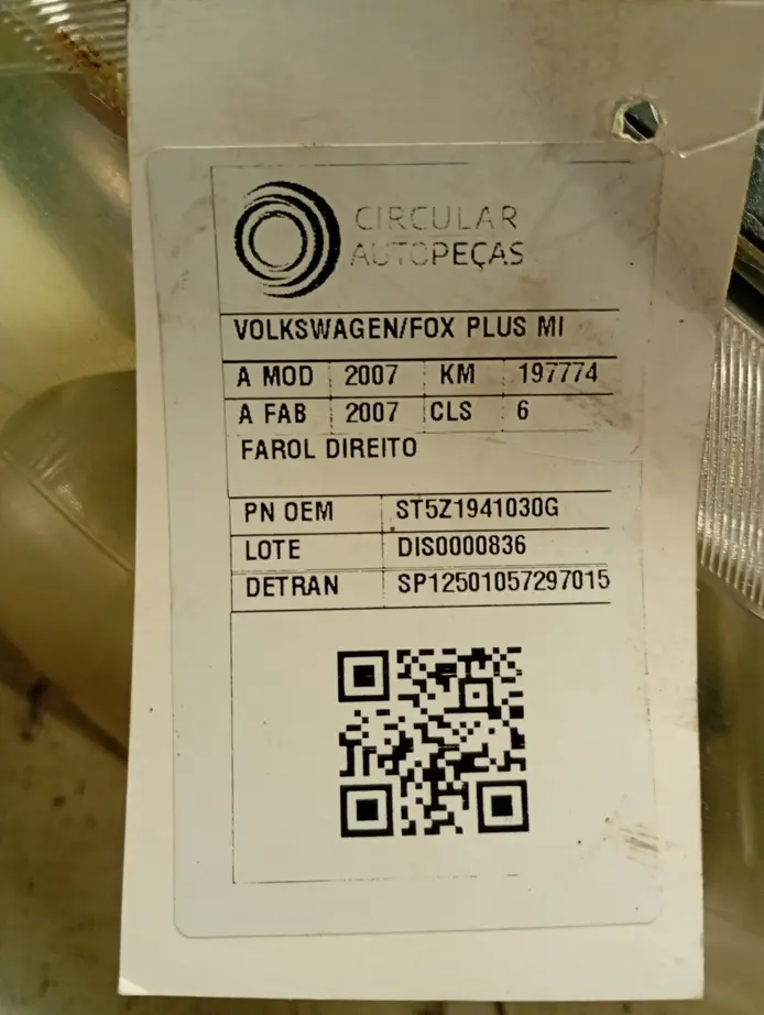 FAROL DIREITO VOLKSWAGEN FOX PLUS 1.6 TOTAL FLEX 2007/2007