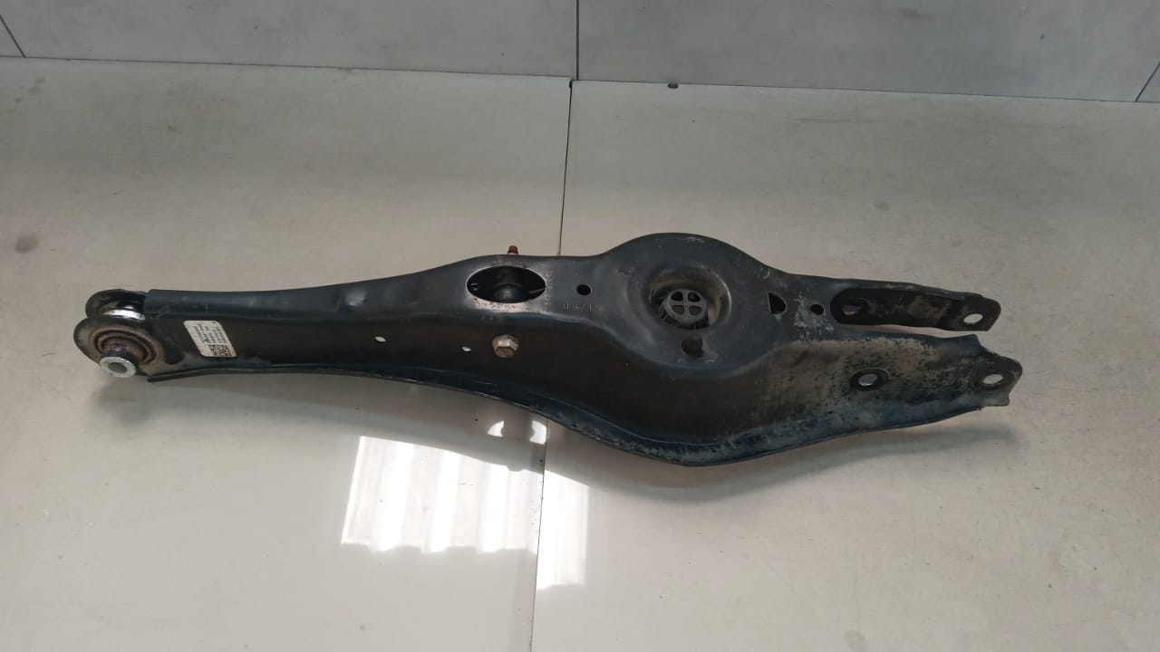 Bandeja Inferior Traseira Volkswagen Golf Tsi 1.4 2014