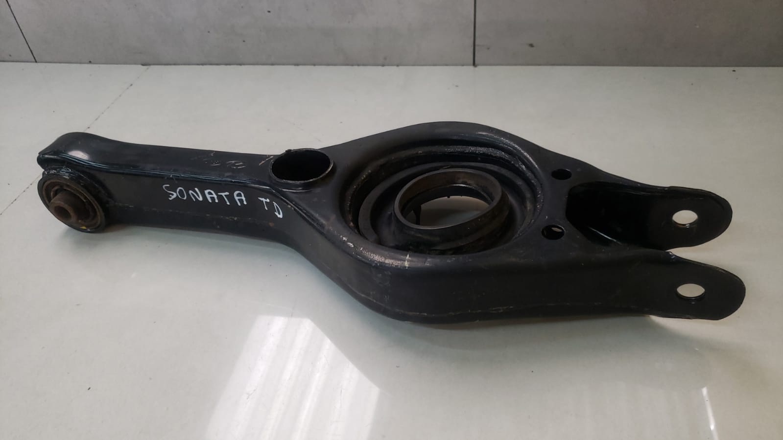 Bandeja Traseira Direita Hyundai Sonata 2010 A 2014