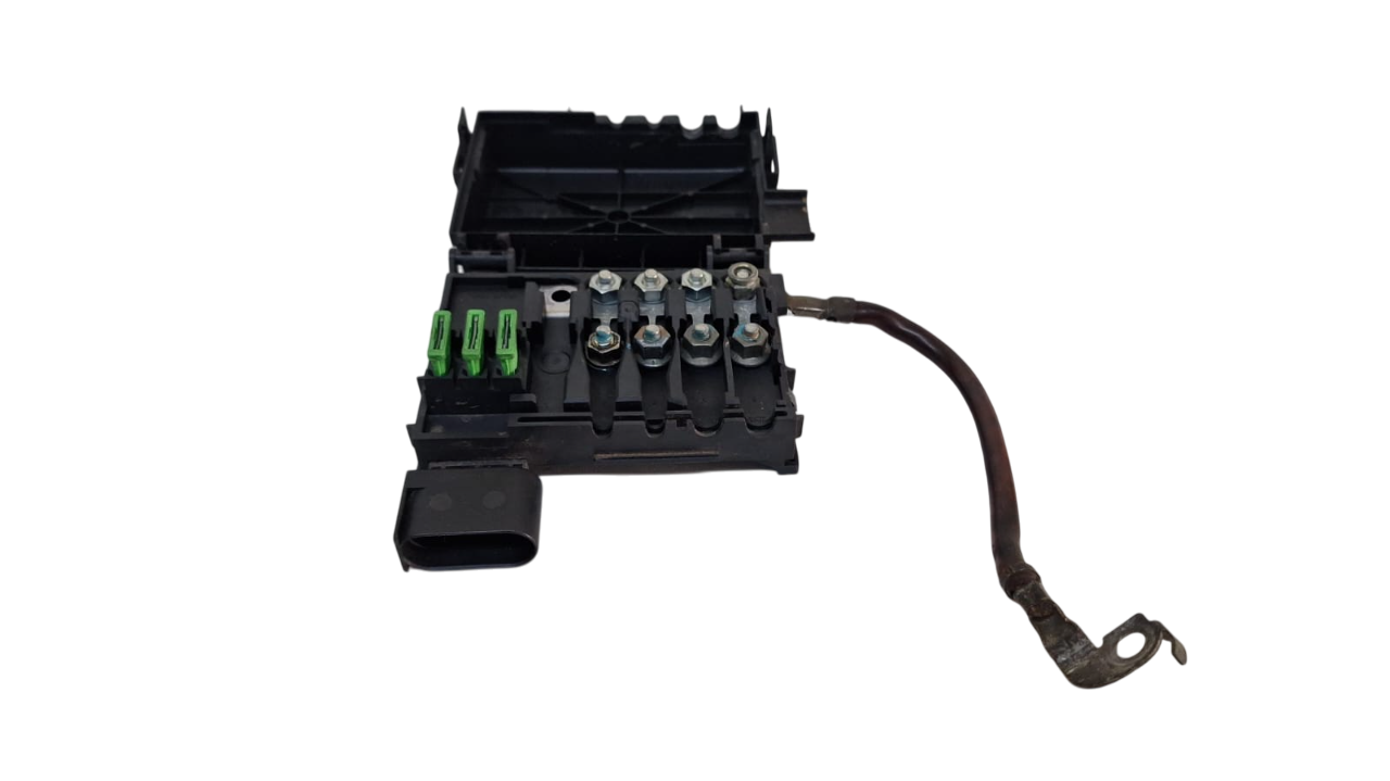 Modulo Caixa Fusivel Bateria Volkswagen Golf 2.0 2002 A 2005
