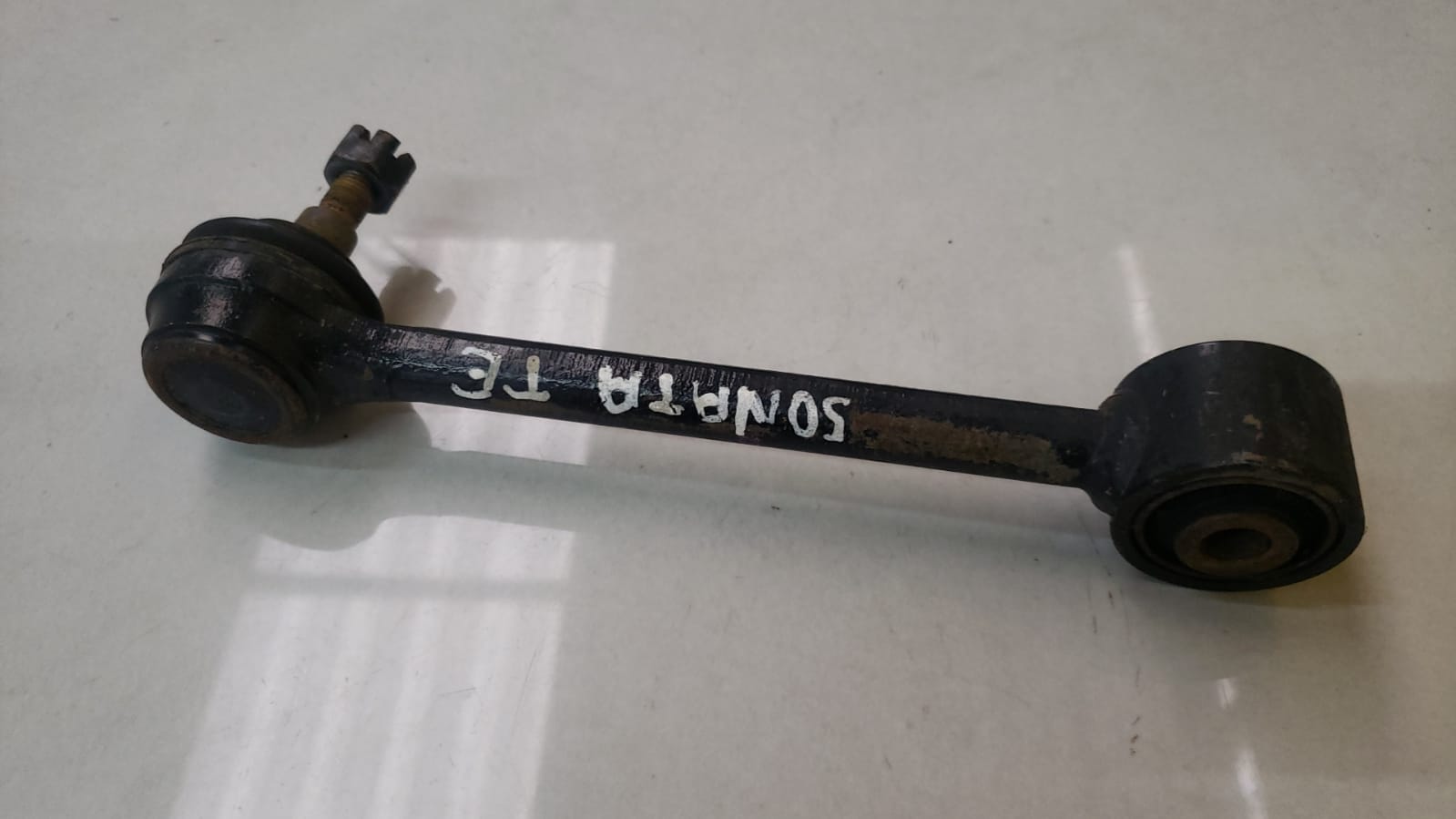 Braço Reto Traseiro Esquerdo Hyundai Sonata 2010 A 2014