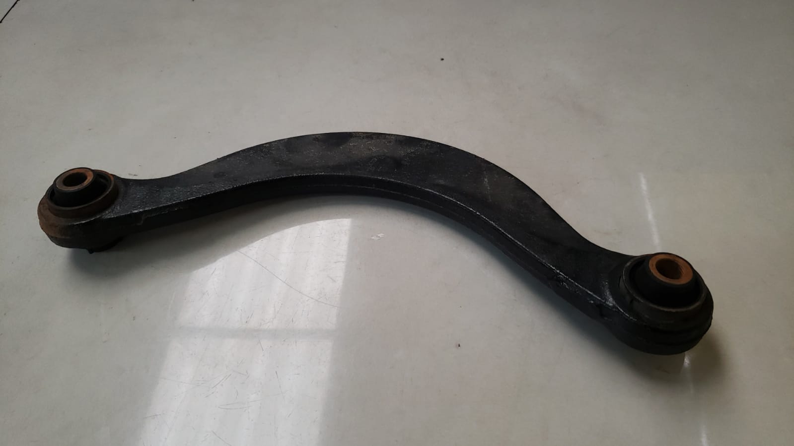 Braço Curvo Traseiro Ford Fusion 2.5 2009 2010 2011 2012