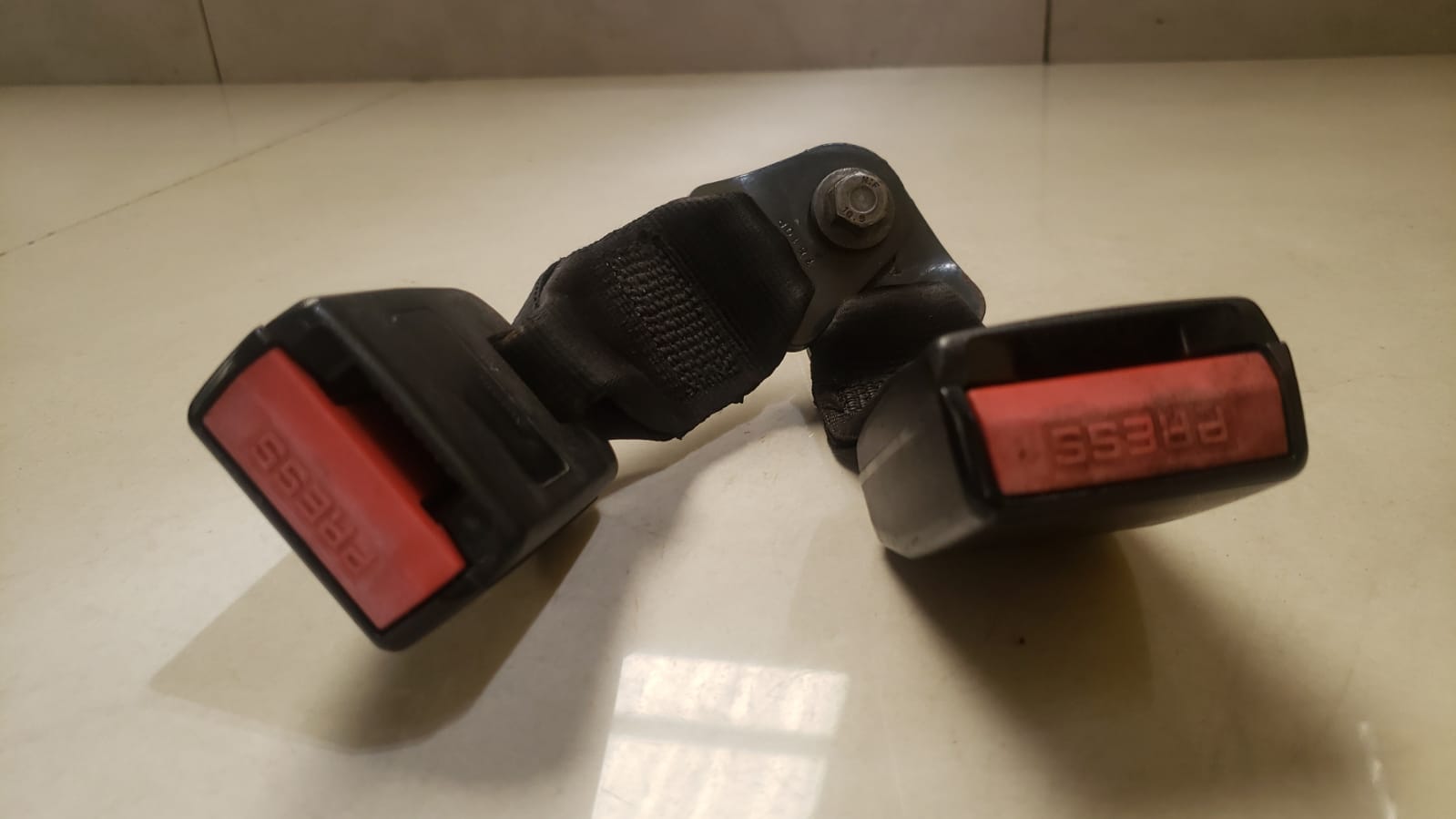 Trava Femea Traseira Citroen C3 2010