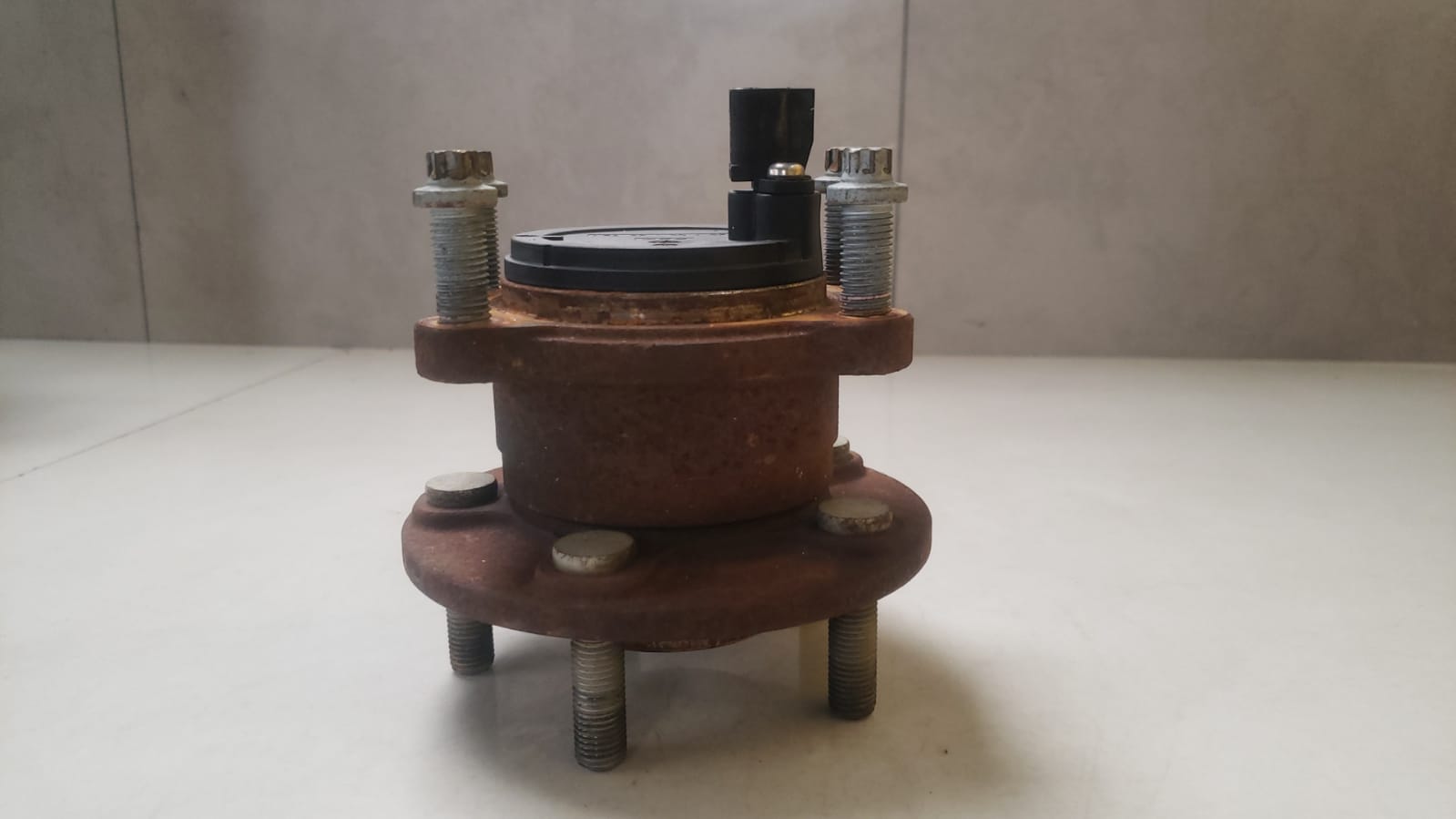 Cubo De Roda Traseiro Ford Focus 2014 2015 (2)