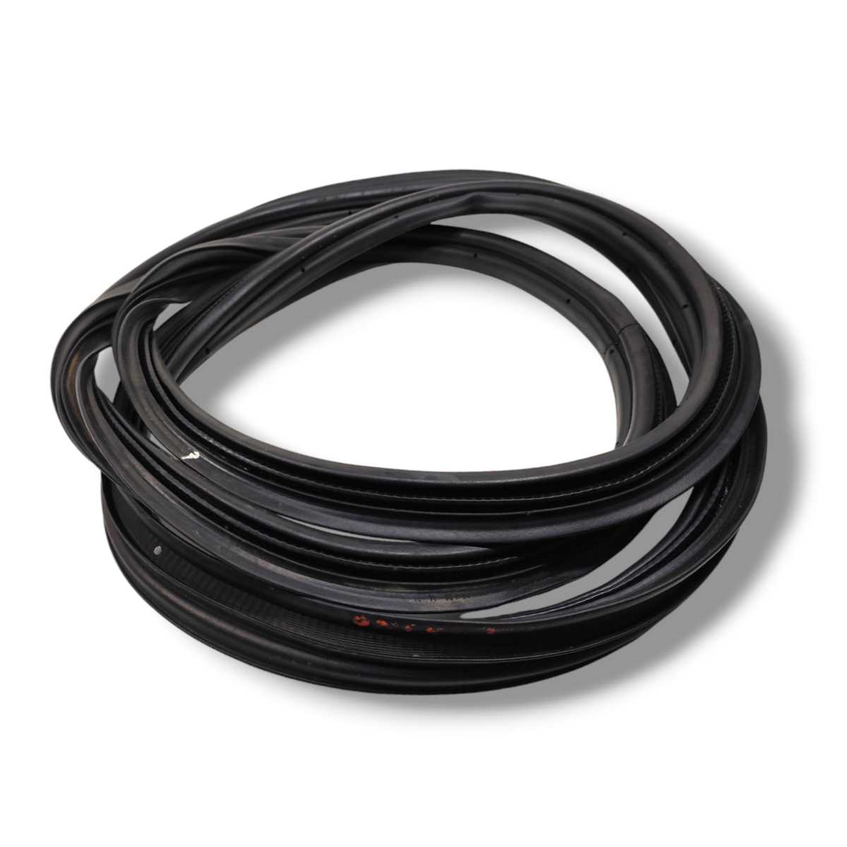 Borracha porta malas Chevrolet Onix plus 2020 original 