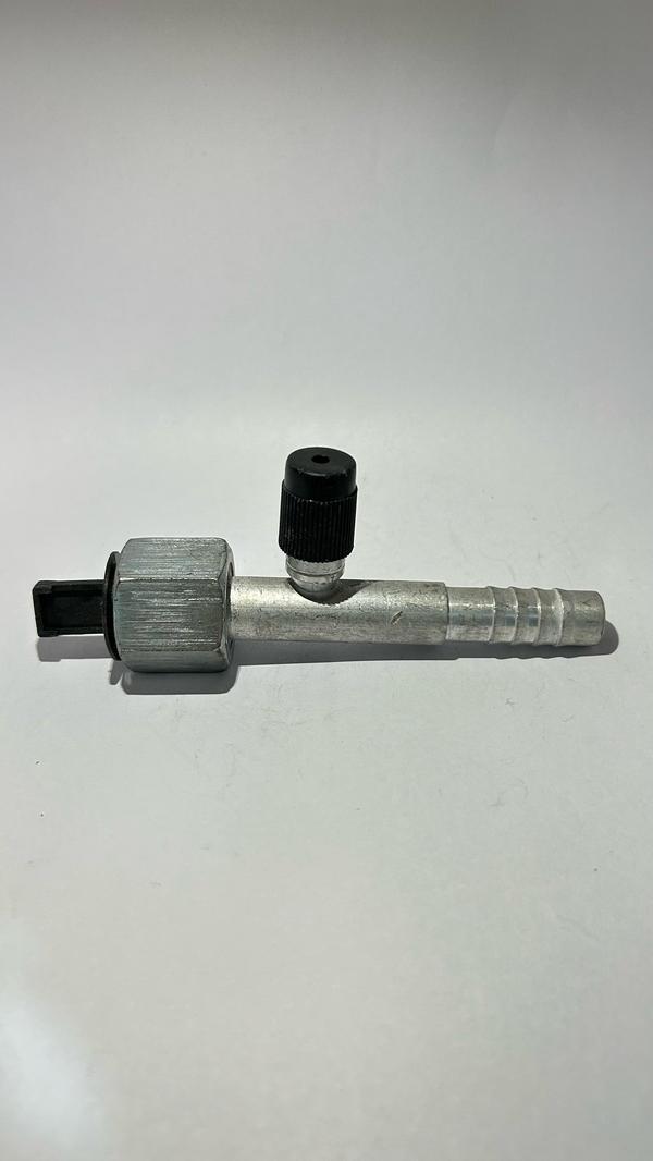 CONEX 10 RETA COMUM COM VALVULA