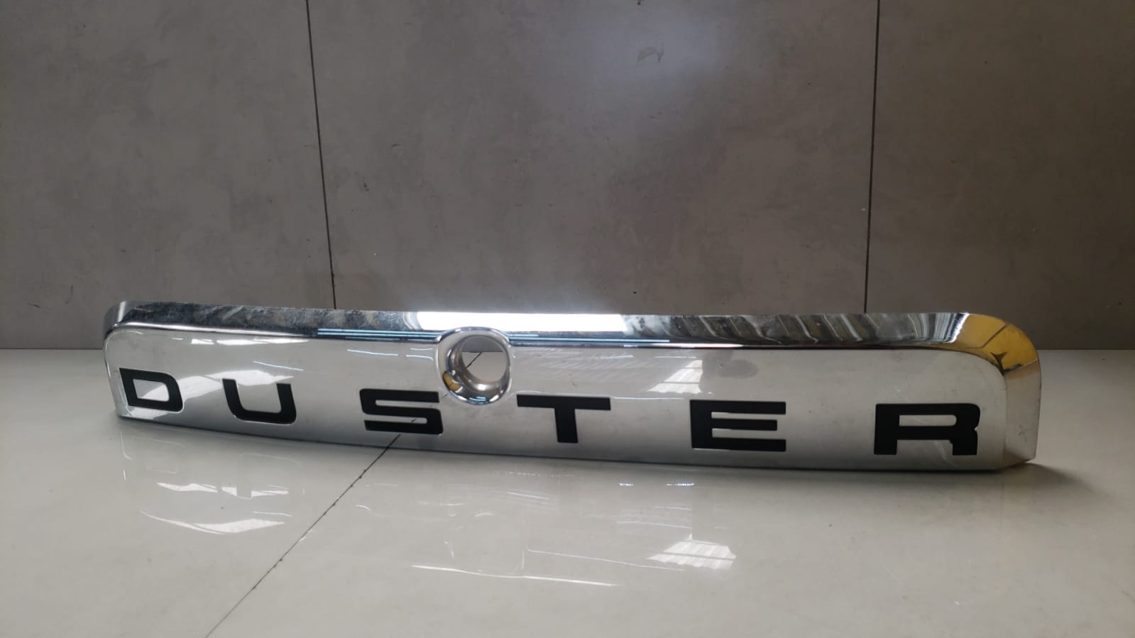 Friso Tampa Traseira Renault Duster 2015 2016 2017 2018