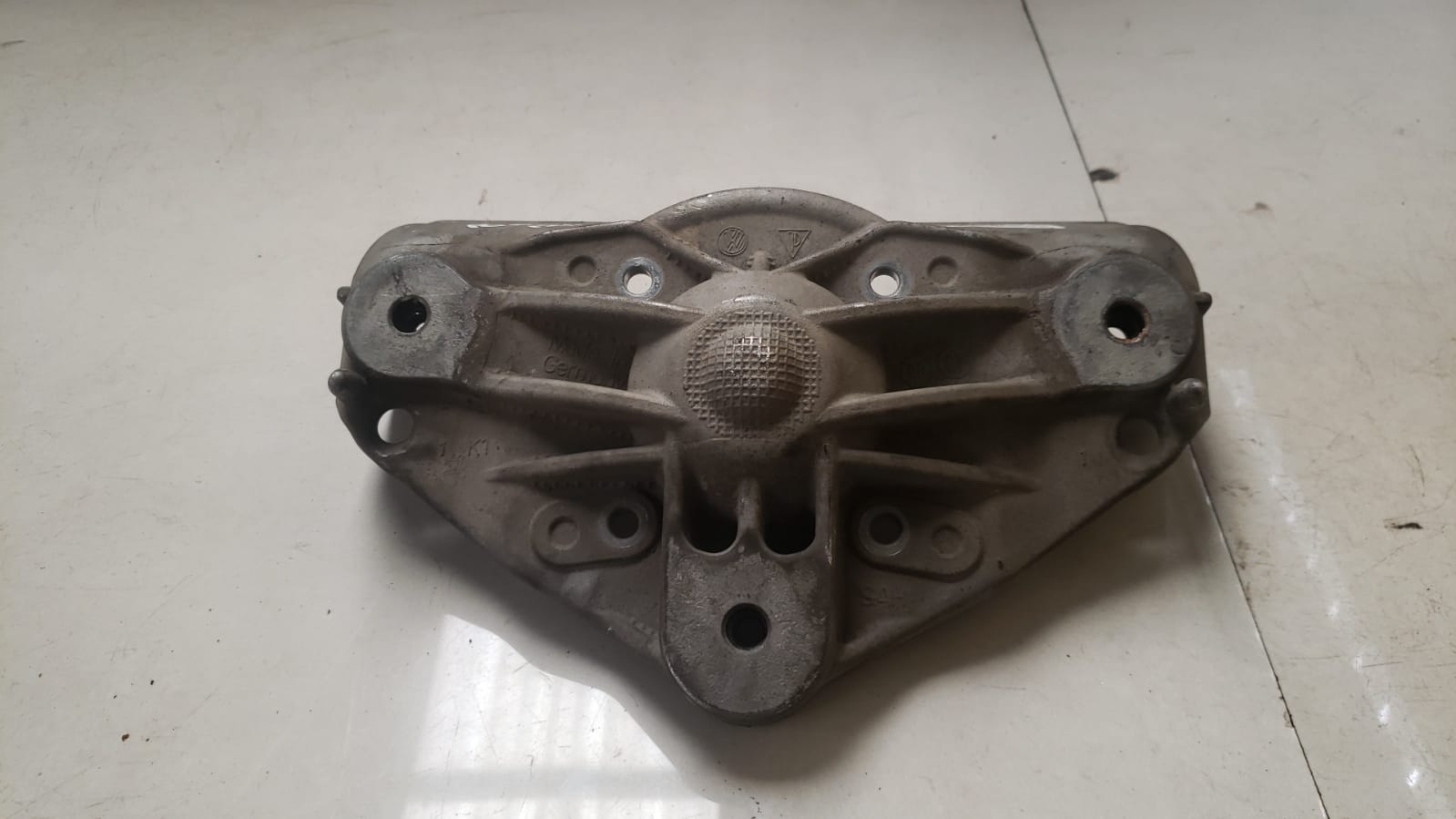 Suporte Superior Amortecedor Porsche Cayenne 2008 a 2010 (2)