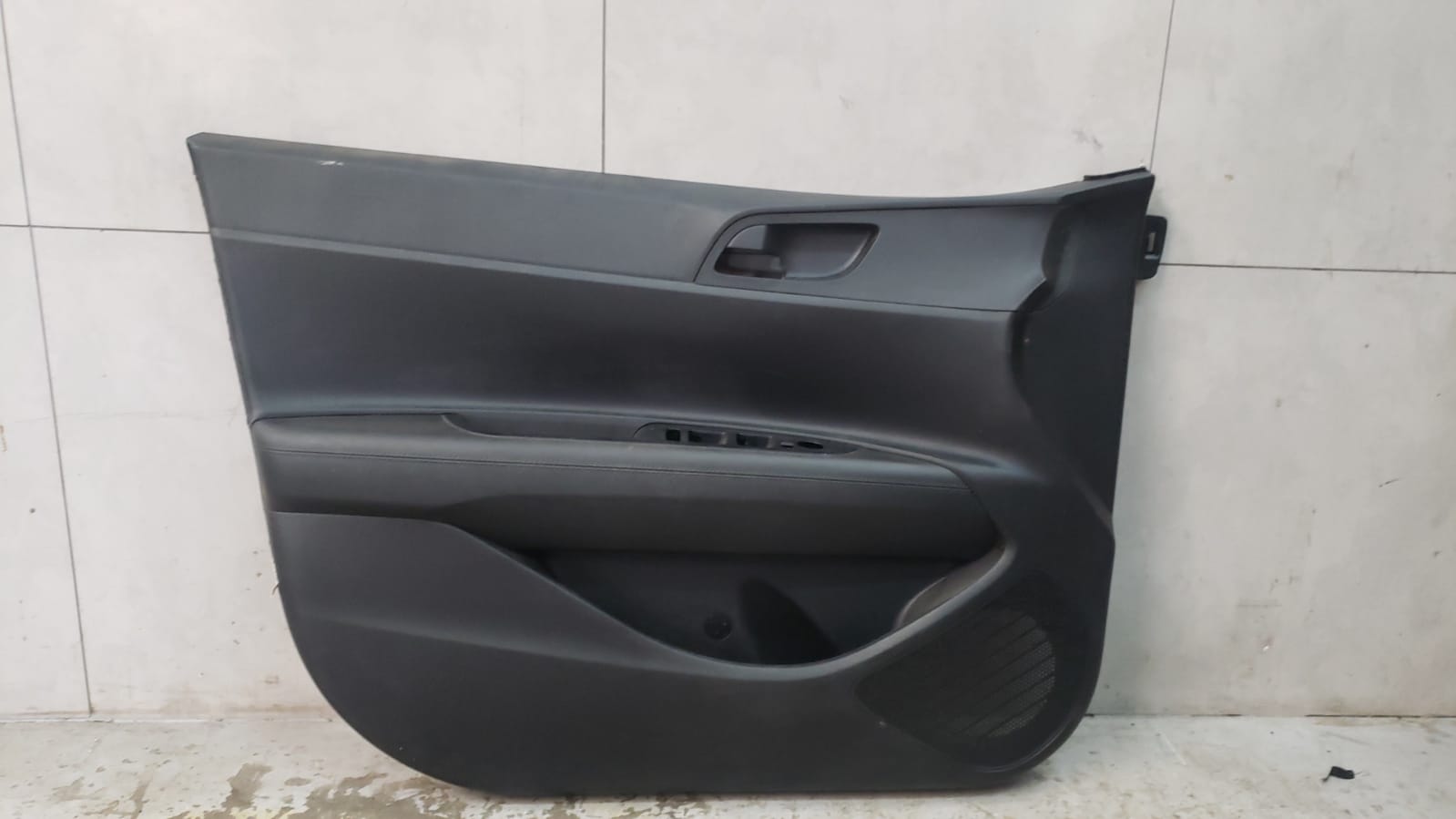 Forro De Porta Dianteira Esquerda Hyundai Hb20 2019 a 2023