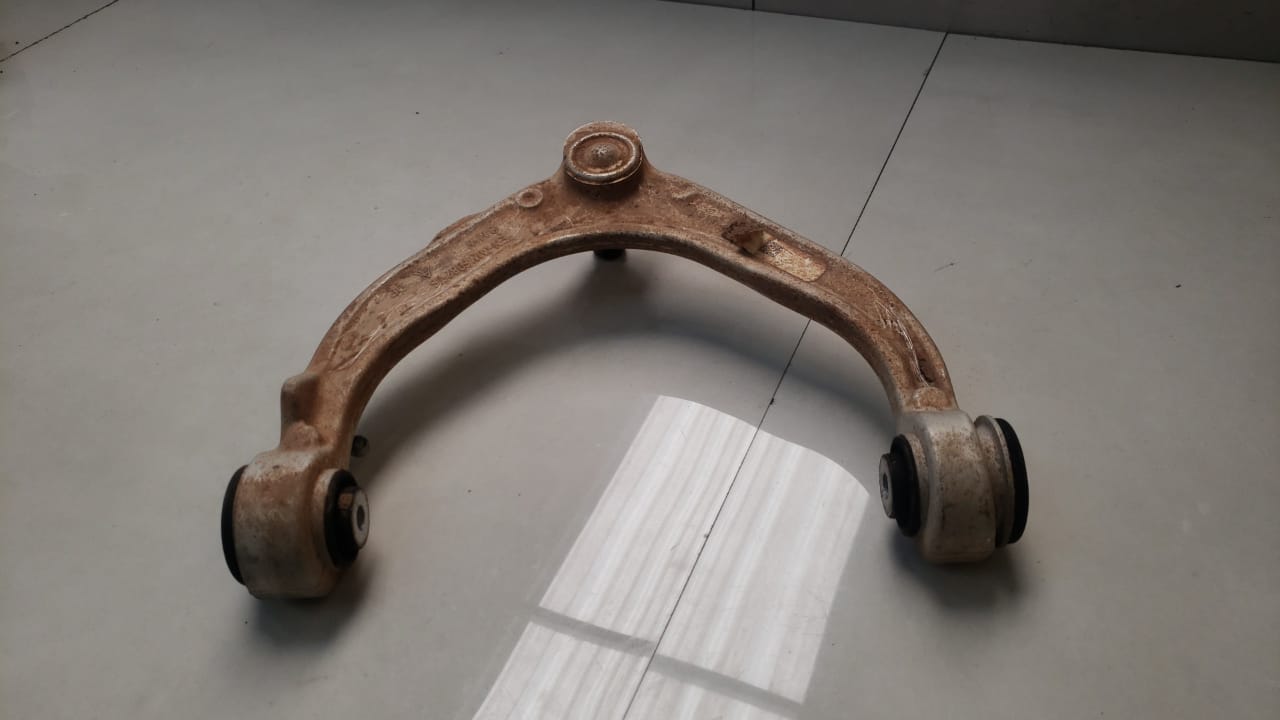 Bandeja Superior Lado Direito Bmw X6 2015 a 2019