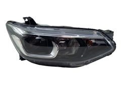 Farol Direito Tracker 2020 2021 a 2025 S/ Led