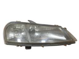 Farol Direito Celta Celta 2001 a 2006 Original C Detalhe