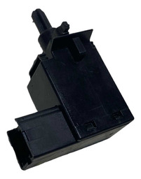 INTERRUPTOR PEDAL FREIO ONIX PRISMA 2018