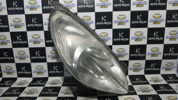 Farol Direito Picasso 2004