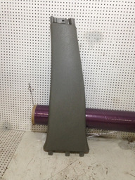 Acabamento Inferior Esquerdo Coluna Central Scenic *unidade