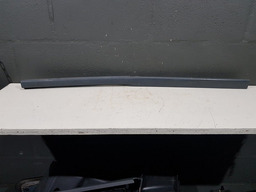 Acabamento Inferior Externo Janela Lado Esquerdo Kangoo 2001