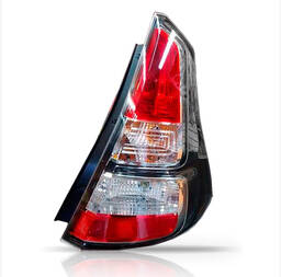 LANTERNA TRASEIRA DIREITA SANDERO 2012 A 2014 MASC PRETA TYC