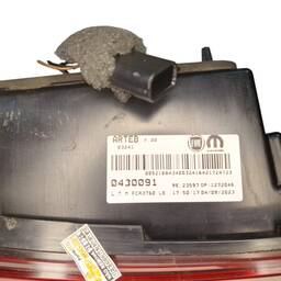 LANTERNA TRASEIRA ESQUERDA FASTBACK 2022/ (MALA)