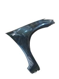 PARALAMA DIREITO HILUX / SW4 2006 A 2011 C/ FURO MOLDURA