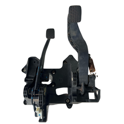 Pedal Freio E Embreagem Chevrolet Onix 2017/19  914643411