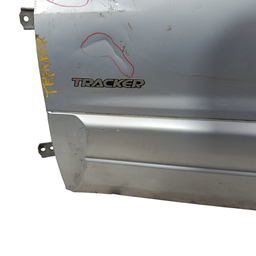 PORTA DIANTEIRA ESQUERDA GM TRACKER 2001 A 2009 ORIGINAL 
