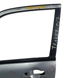 PORTA DIANTEIRA ESQUERDA GM TRACKER 2001 A 2009 ORIGINAL 