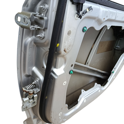 PORTA DIANTEIRA DIREITA FIAT FREEMONT 2009 A 2018 ORIGINAL