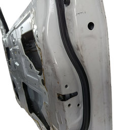 PORTA DIANTEIRA DIREITA GM S10 TRAILBLAZER 2012 À 2023