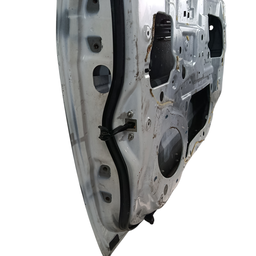 PORTA DIANTEIRA DIREITA GM S10 TRAILBLAZER 2012 À 2023