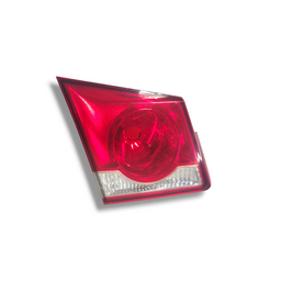 LANTERNA TRASEIRA ESQUERDA CRUZE 2012 A 2016 SEDAN (MALA)