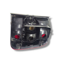 LANTERNA TRASEIRA ESQUERDA SAVEIRO G5 G6 FUME