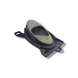 MAÇANETA INT. DIANTEIRA/TRASEIRA ESQUERDA CELTA 01/06 2/4P