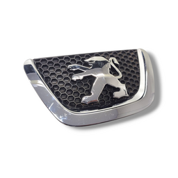 EMBLEMA DIANTEIRO PEUGEOT 307 2007 2012 ORIGINAL