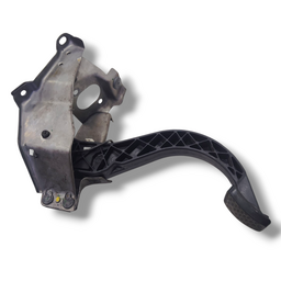 PEDAL EMBREAGEM GM CORSA MONTANA 2003 2010 ORIGINAL