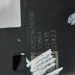 FECHADURA TRASEIRA ESQUERDA MOBI STRADA 2020 A 2025 ORIGINAL