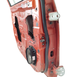 PORTA DIANTEIRA ESQUERDA SSANGYONG KORANDO 2011 A 2018