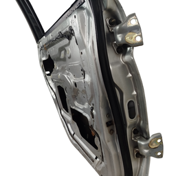 PORTA TRASEIRA ESQUERDA MITSUBISHI PAJERO SPORT 1998 À 2005